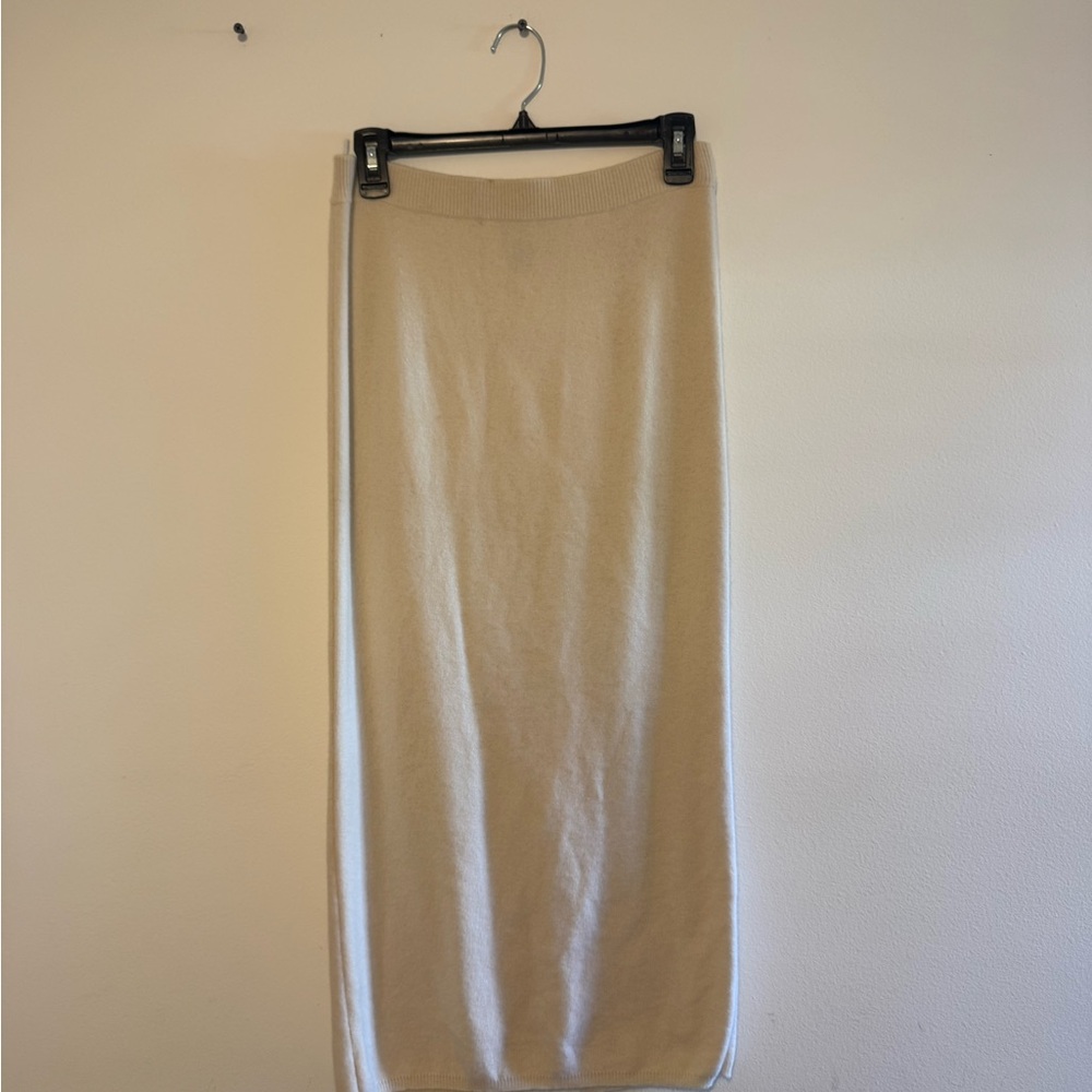 Malo Italia Cream Knit Skirt — Size 42